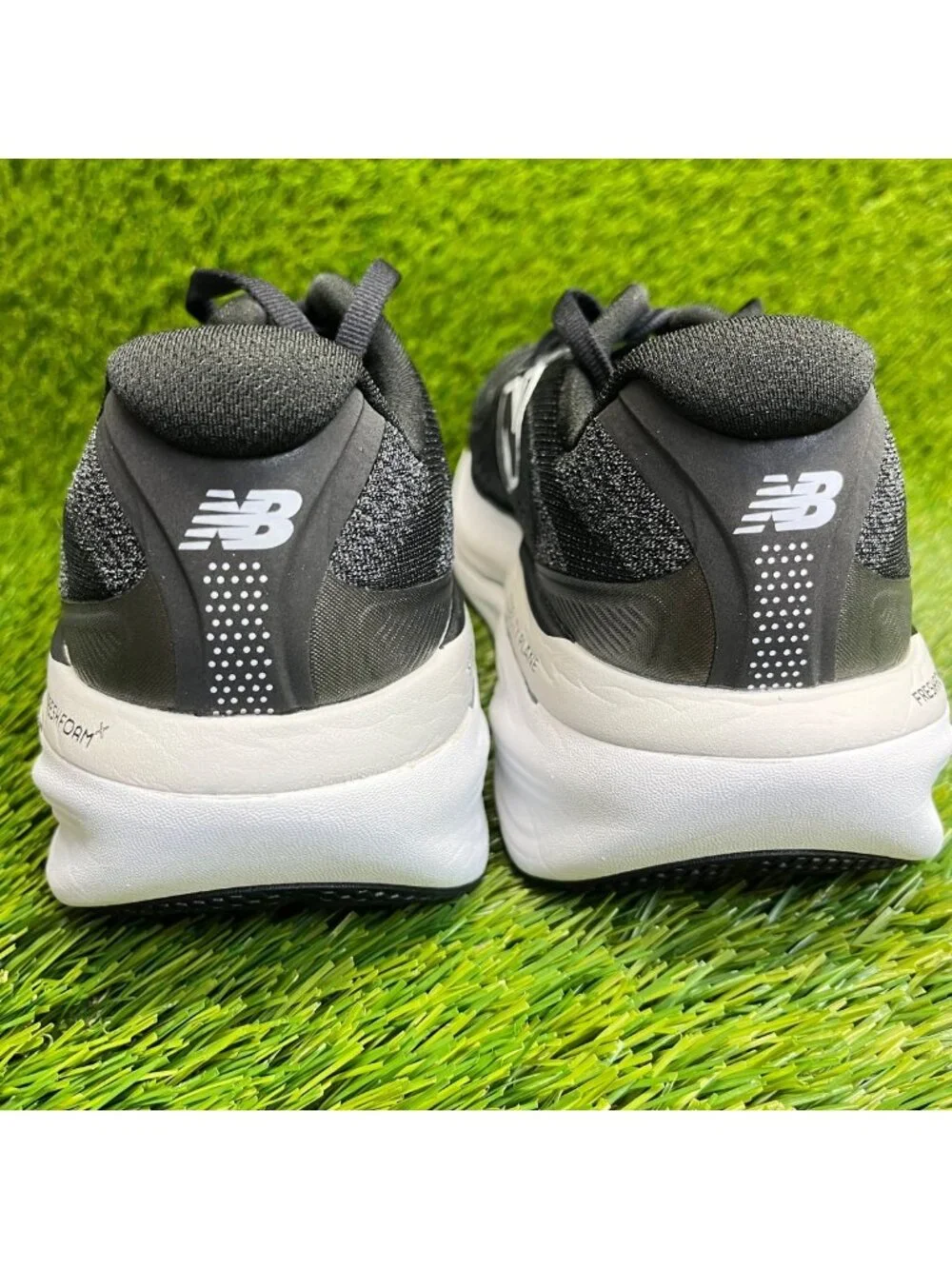 New Balance Fresh Foam X 860v15 Womens Size 8 Black Running Shoes Sneakers